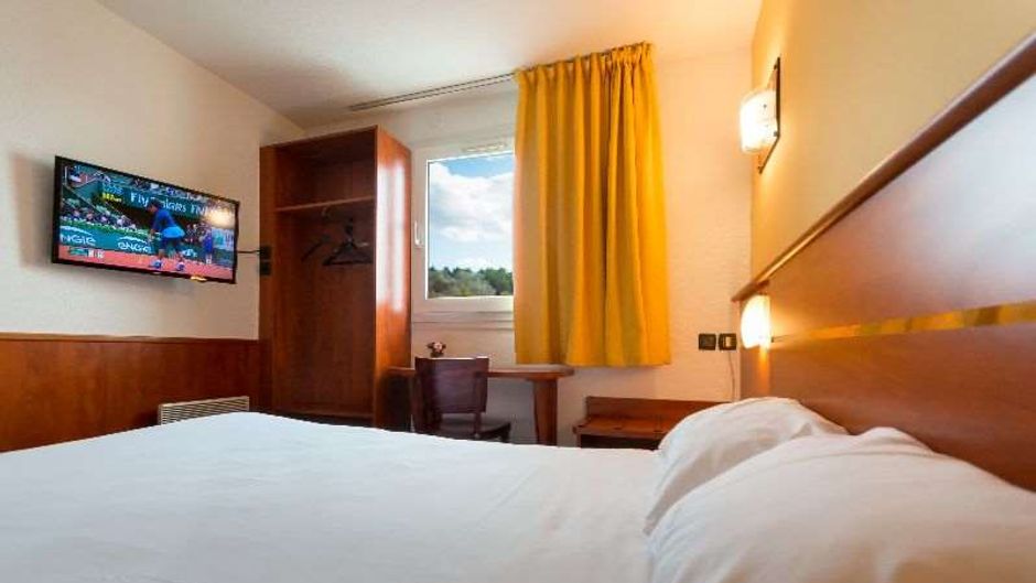 Brit Hotel Rennes Cesson - Le Floral Room