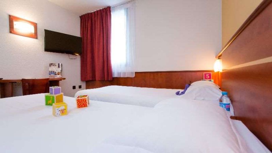 Brit Hotel Rennes St Gregoire Room