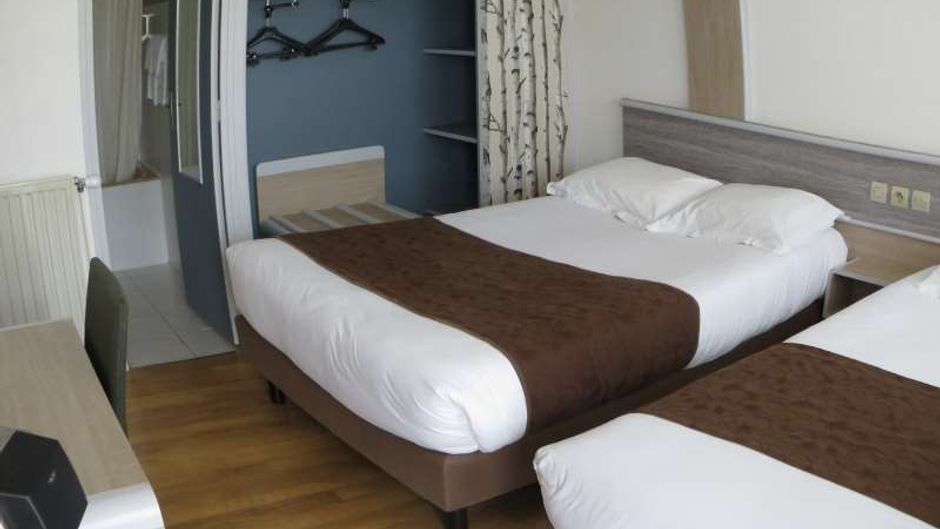 Brit Hotel Hermes Room