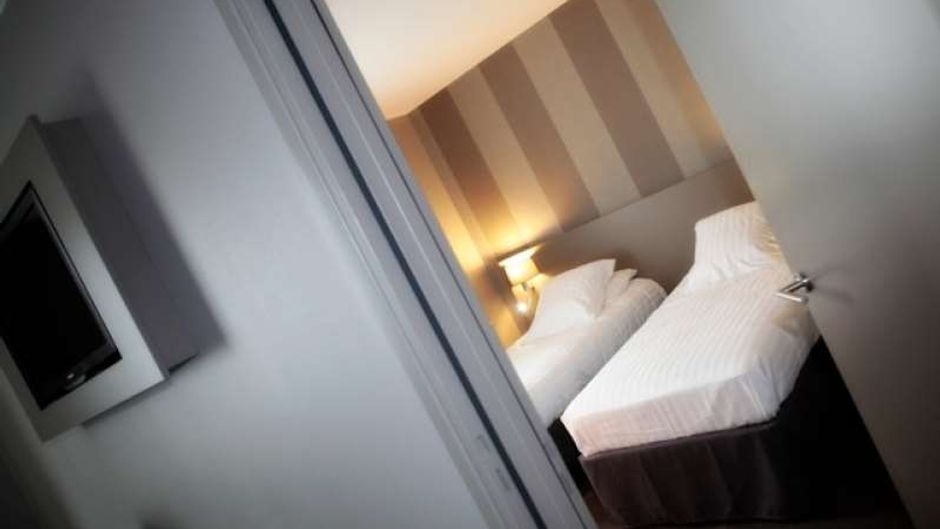 Brit Hotel le Galion Room