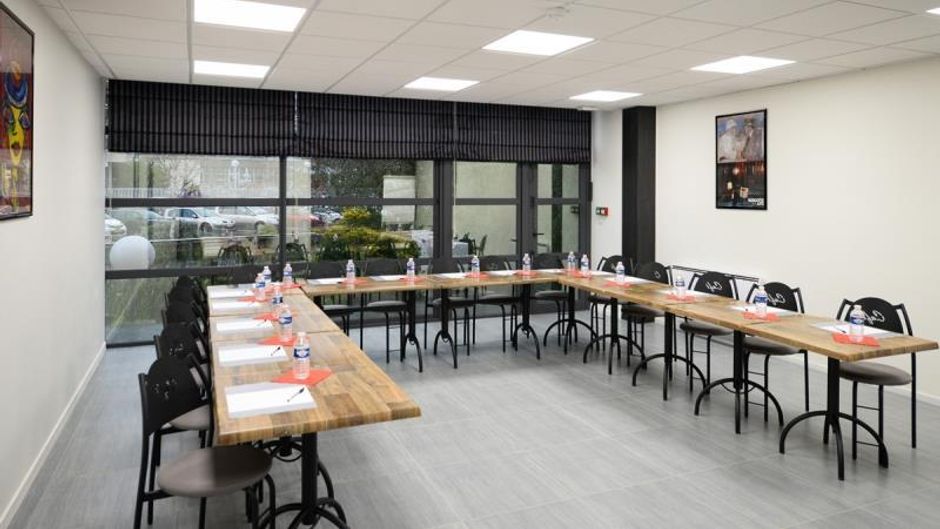 Brit Hotel Le Relais Des 2 Rivieres Meeting
