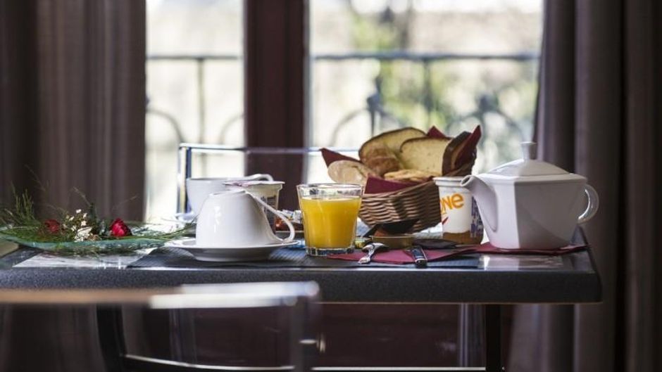 Brit Hotel du Parc - Niort Restaurant