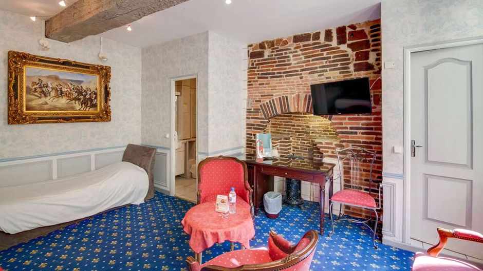 Brit Hotel Les Comtes de Champagne Room