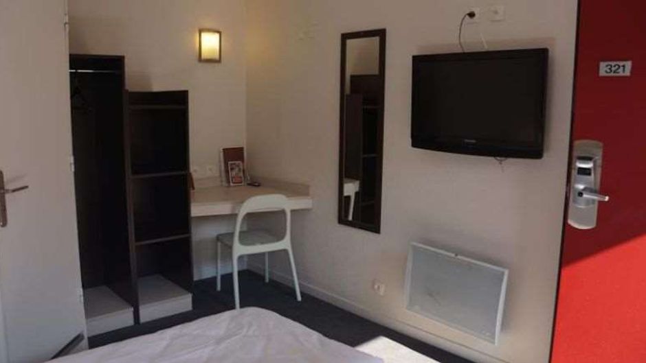 Brit Hotel Lyon Nord Dardilly Room
