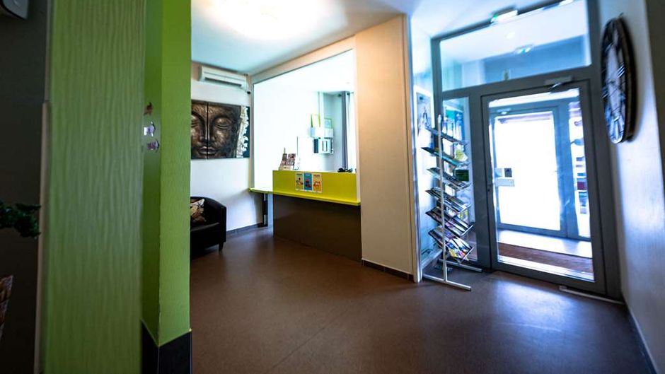Brit Hotel Auclair de Gueret Lobby