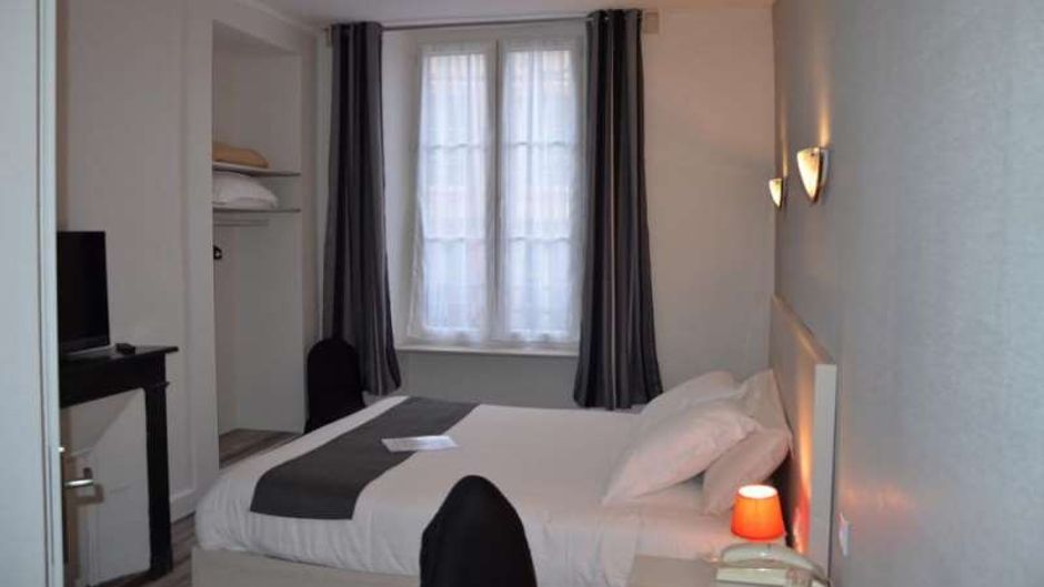 Hotel Du Dauphin Room