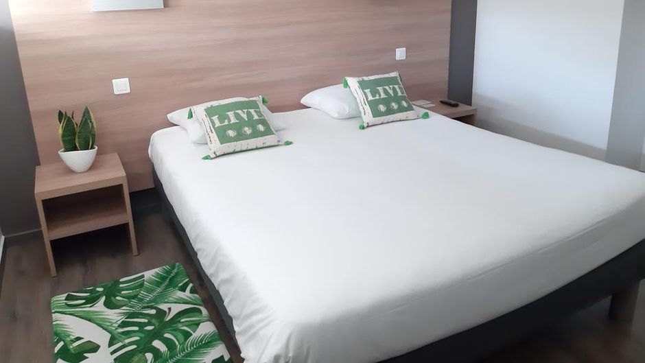 Brit Hotel Besancon L'Horloge Room