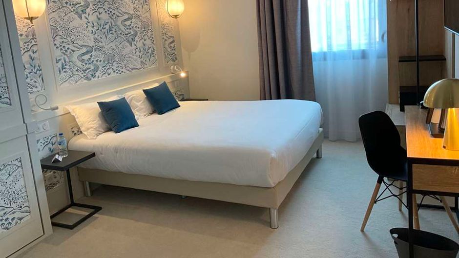 Brit Hotel Ker Lann Aeroport Room