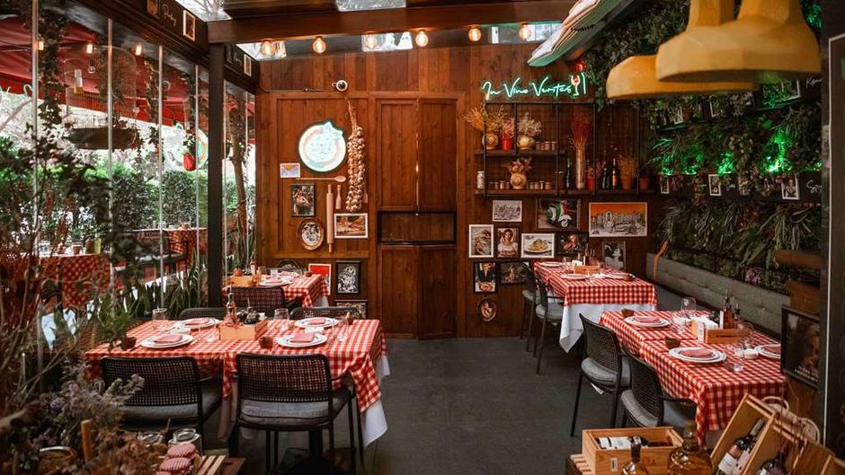 The Smallville Hotel Restaurant