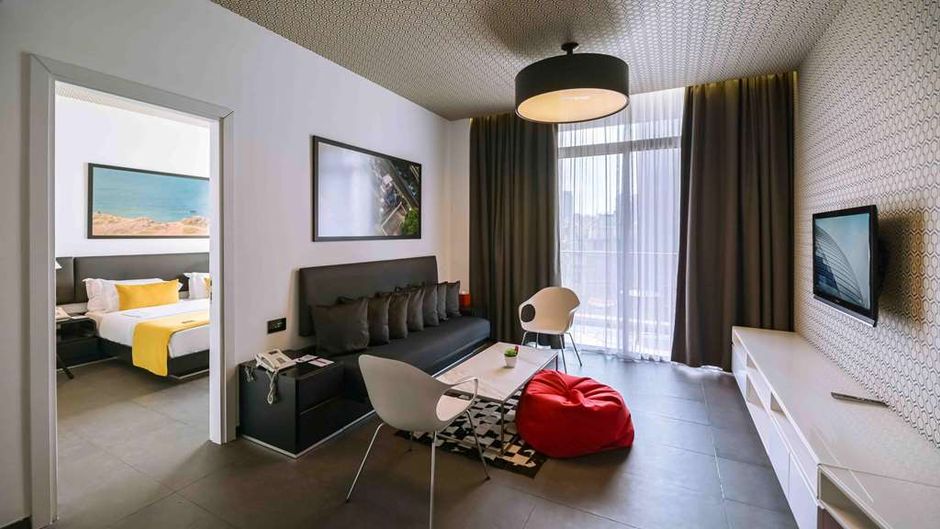 The Smallville Hotel Suite