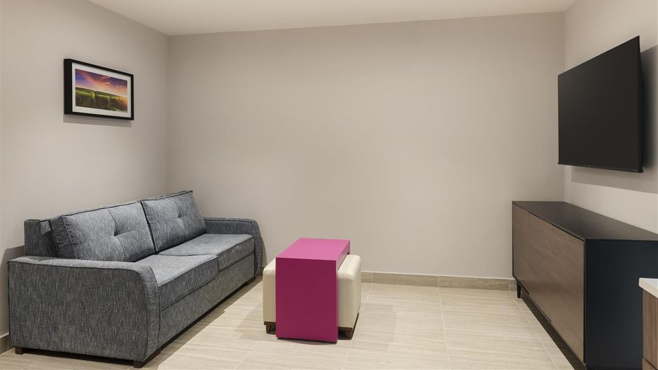 Homewood Suites by Hilton Saltillo Room