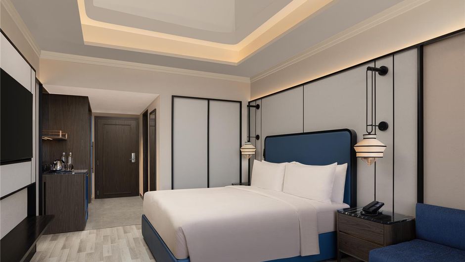 DoubleTree Hilton Bengaluru Airport Room