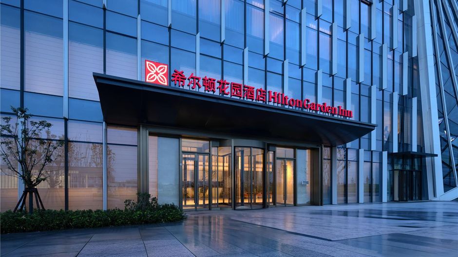 Hilton Garden Inn Zhengzhou Airport Exterior
