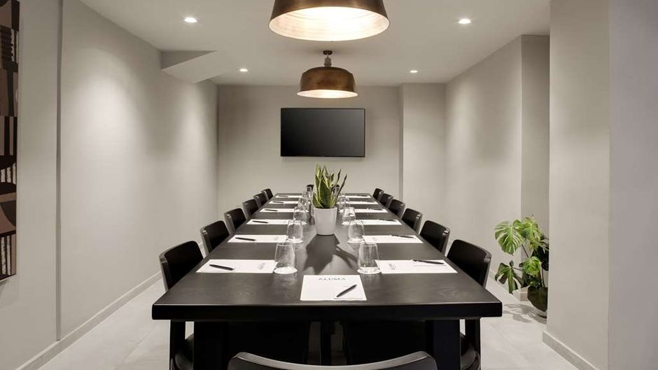Anise Aluma Tapestry Meeting