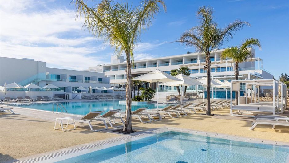 Wyndham Grand Carvoeiro Algarve Pool