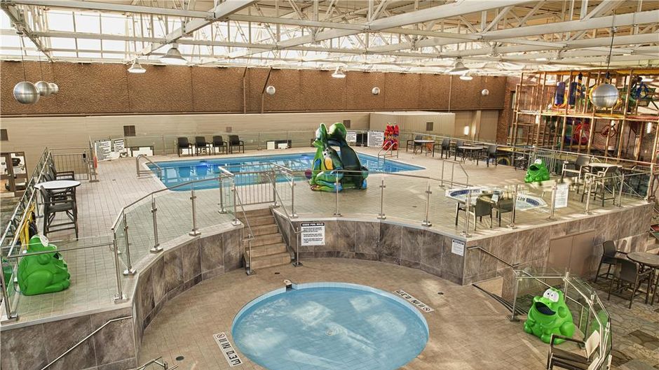Birchwood Inn, BW Premier Collection Pool