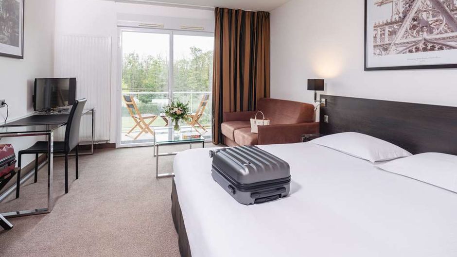 Westotel Life Nantes Carquefou Room