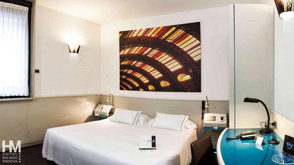 Sure Hotel by Best Western Milano Room
