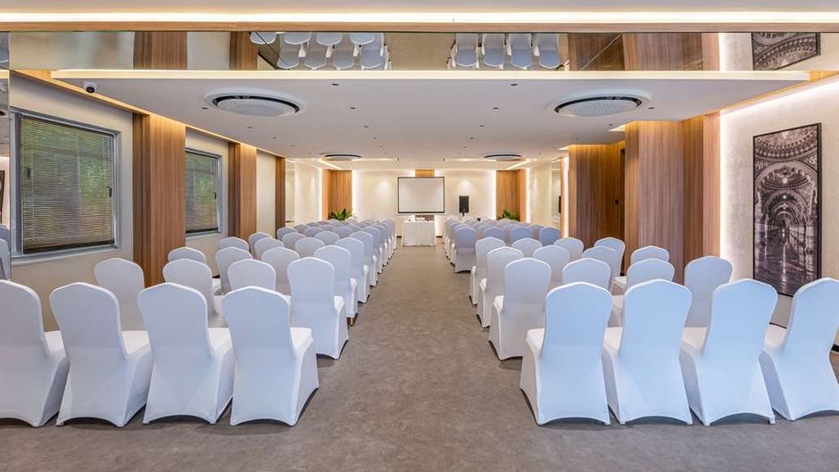 Park Inn & Suites by Radisson Bengaluru Meeting