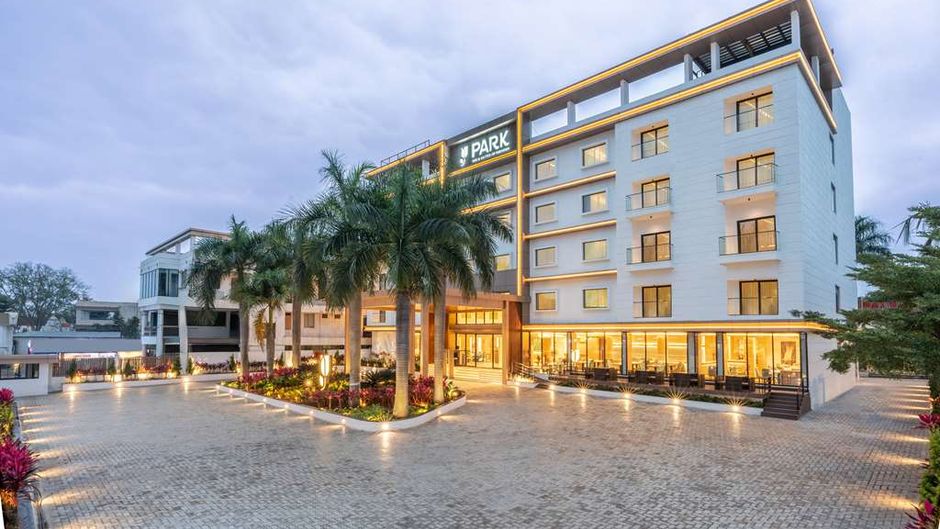 Park Inn & Suites by Radisson Bengaluru Exterior