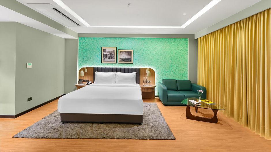 Park Inn & Suites by Radisson Bengaluru Room