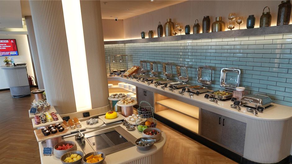Park Inn & Suites by Radisson Bengaluru Restaurant