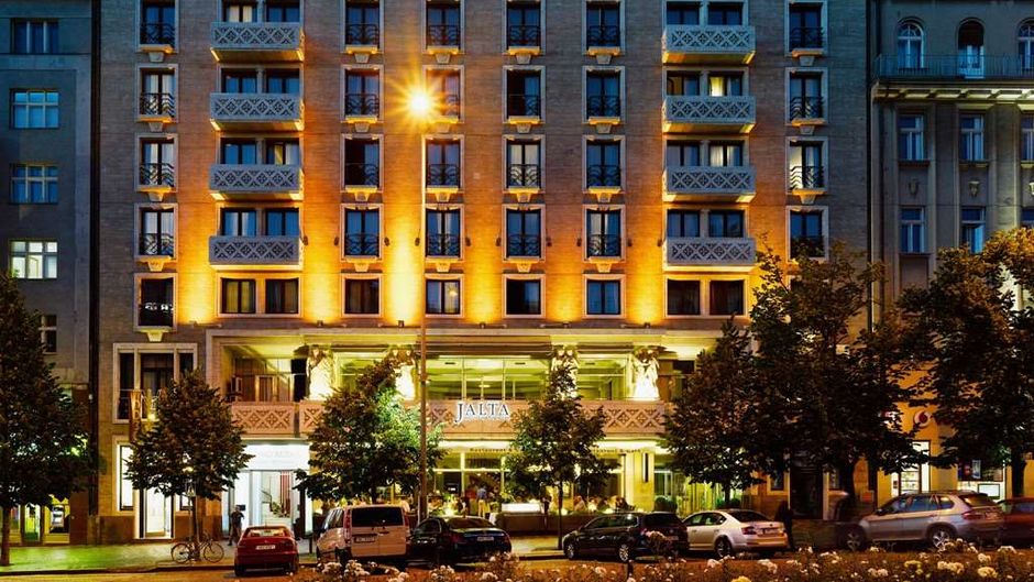Jalta Boutique Hotel Exterior