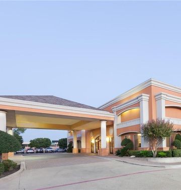 SureStay by Best Western Irving