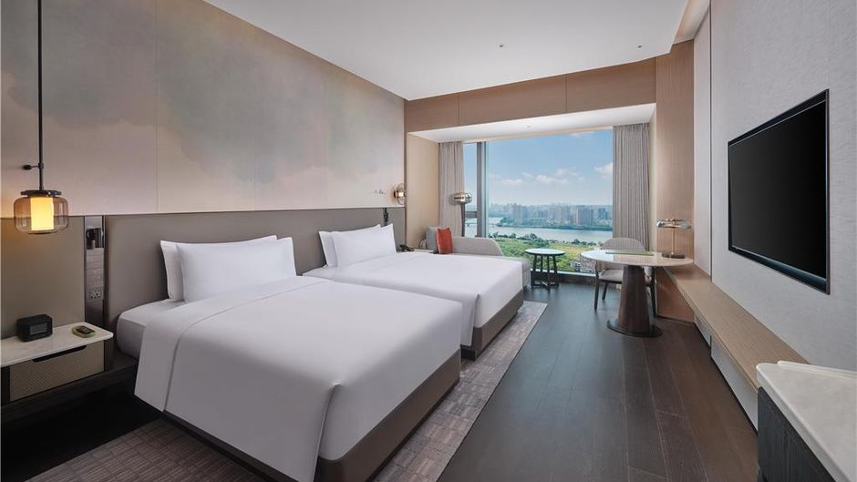 Hilton Huizhou Room