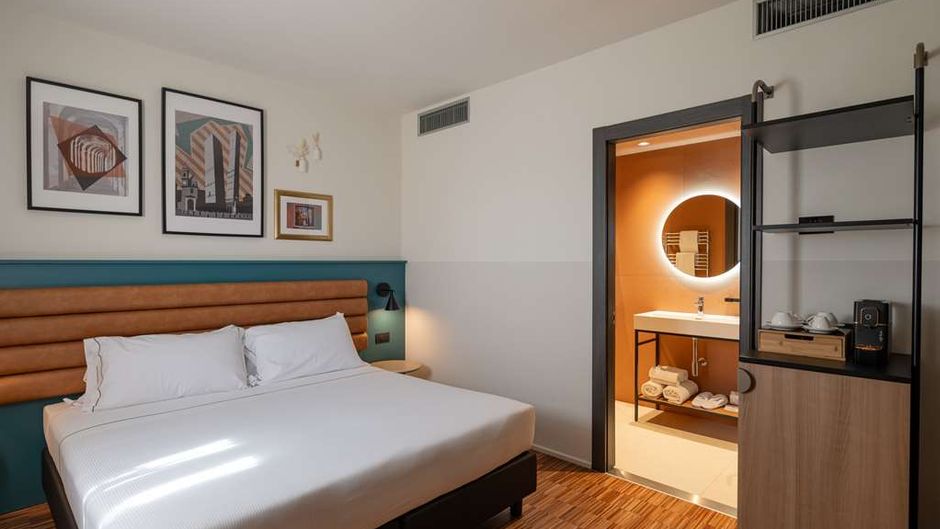 Hotel Imperial Room