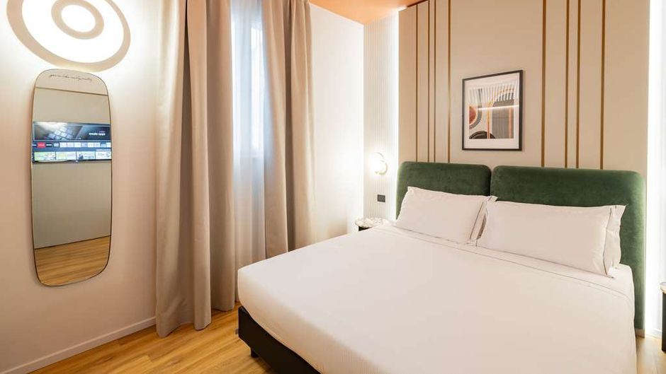 Hotel Imperial Room