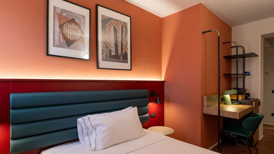 Hotel Imperial Room
