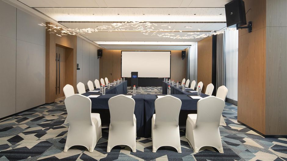 Hampton Yibin Cuiping Meeting