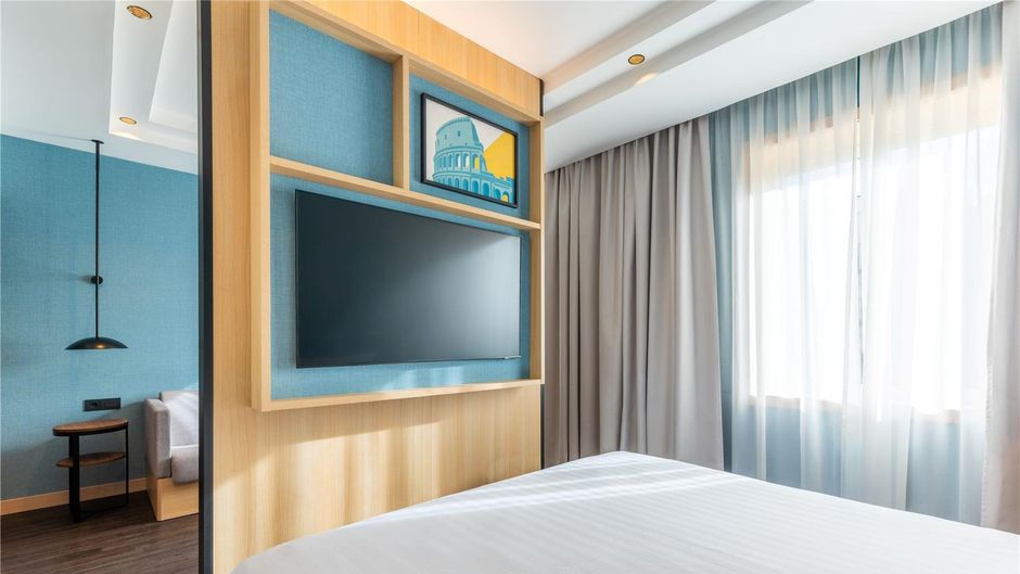 Hilton Garden Inn Rome Colosseum Room
