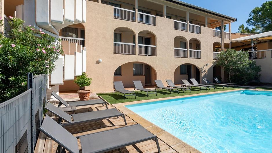 Sure Hotel by Best Western Mougins Pool