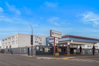 Sternwheeler Hotel & Conference Center
