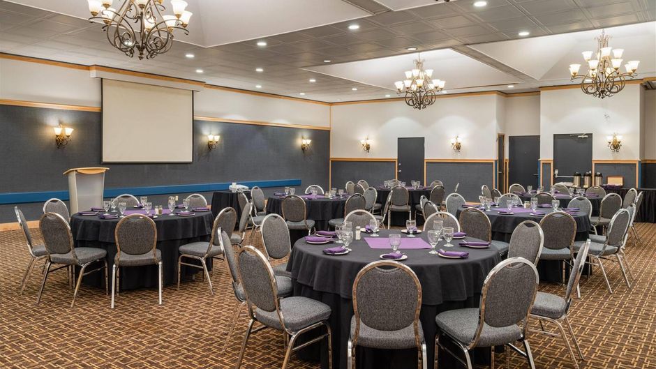 Sternwheeler Hotel & Conference Center Meeting