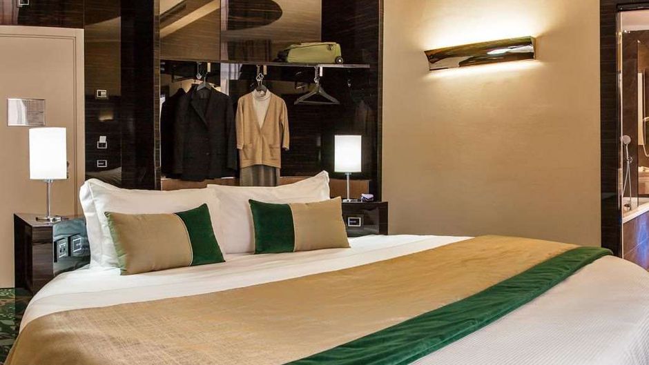 Gioberti Art Hotel Room