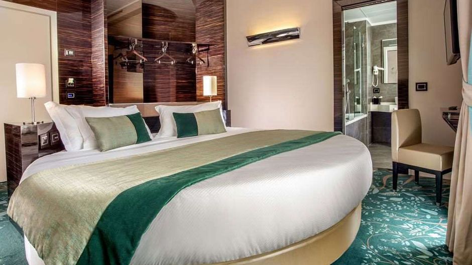 Gioberti Art Hotel Room