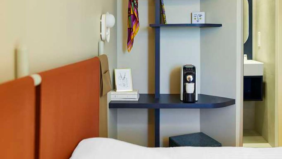 Hotel des Victoires Room
