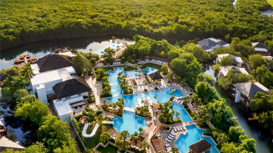 Fairmont Mayakoba Pool