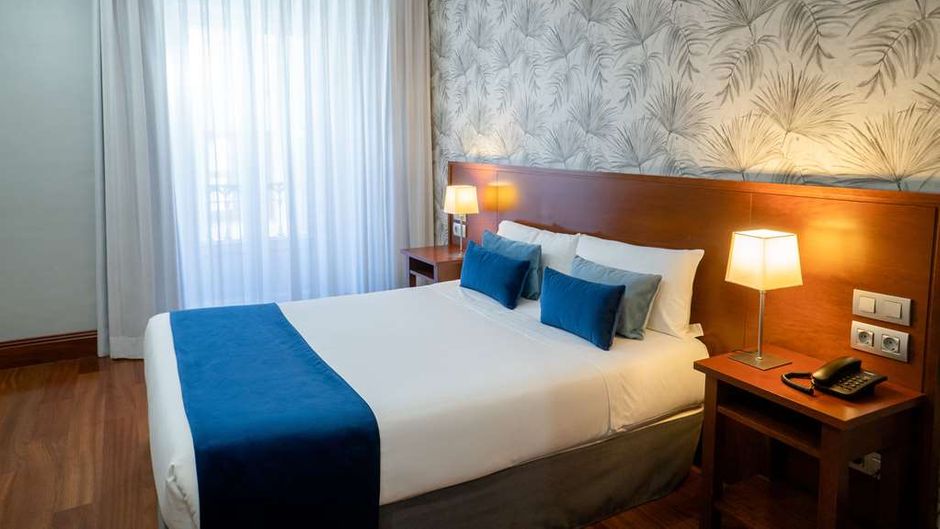 Hotel Lusso Infantas Room