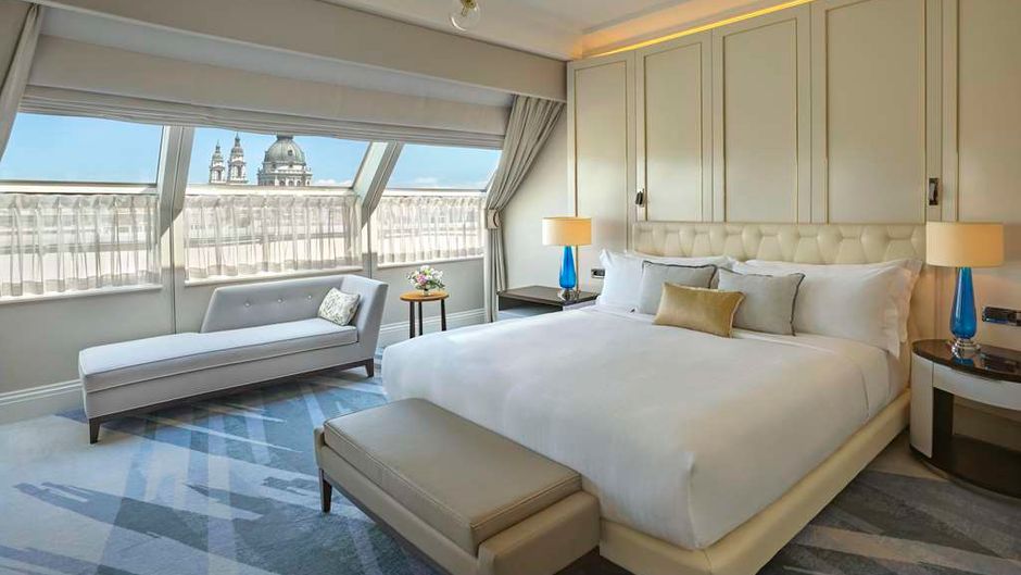 Al Habtoor Palace Suite