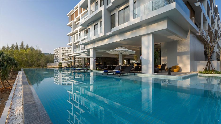Radisson Resort Layan Phuket Pool
