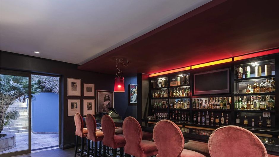 Mantis No5 Boutique Art Hotel Restaurant