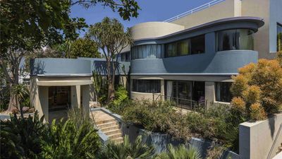 Mantis No5 Boutique Art Hotel