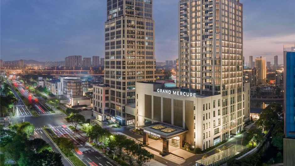 Grand Mercure Wuxi Huishan Exterior