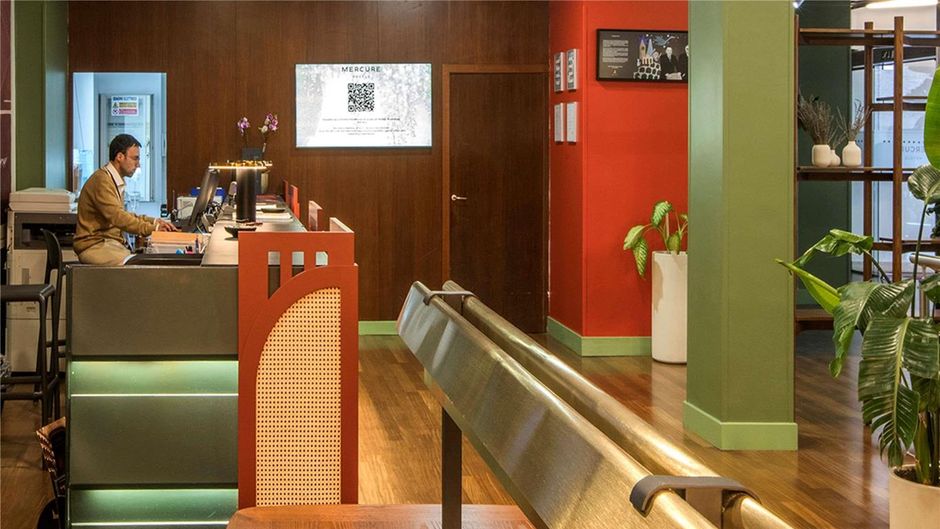 Mercure Roma Centro St John Exterior