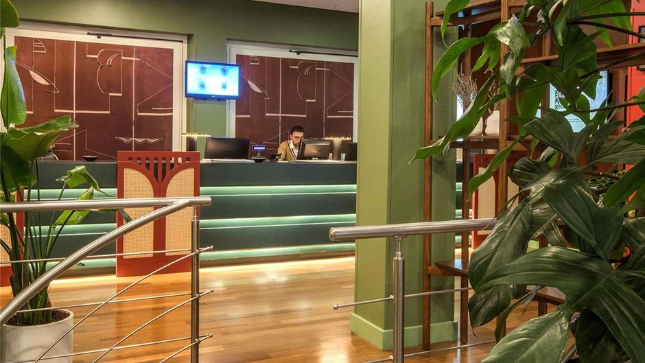 Mercure Roma Centro St John Exterior