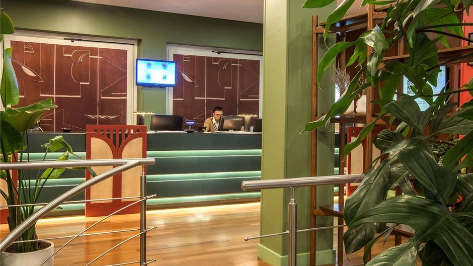 Mercure Roma Centro St John Exterior